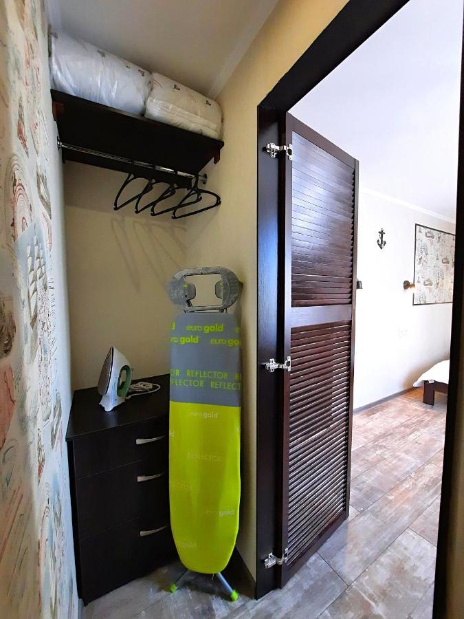 Sea Style - Сеть Апартаментов Alex Apartments Бесконтактное Заселение 24-7 Poltava Oda fotoğraf
