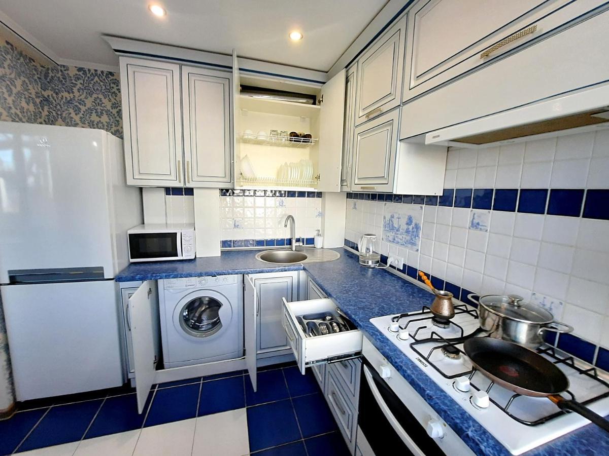 Sea Style - Сеть Апартаментов Alex Apartments Бесконтактное Заселение 24-7 Poltava Oda fotoğraf